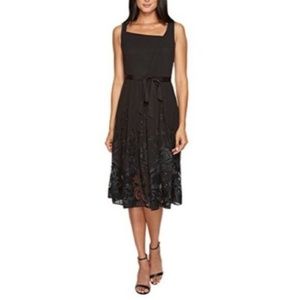NWT Tahari Black Lace Dress Size 2